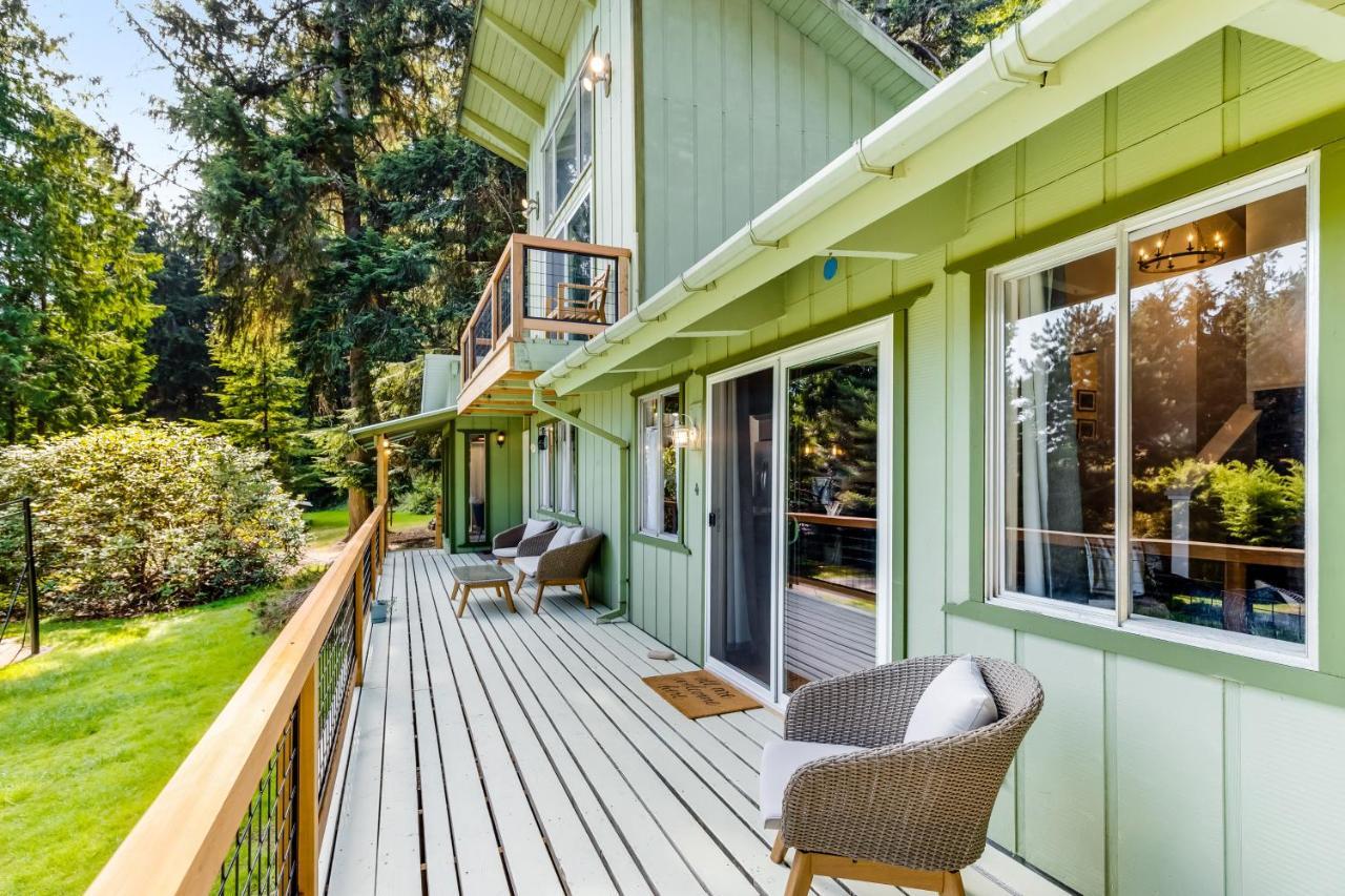 Tall Cedars Cabin By The Water Eastsound Exteriör bild