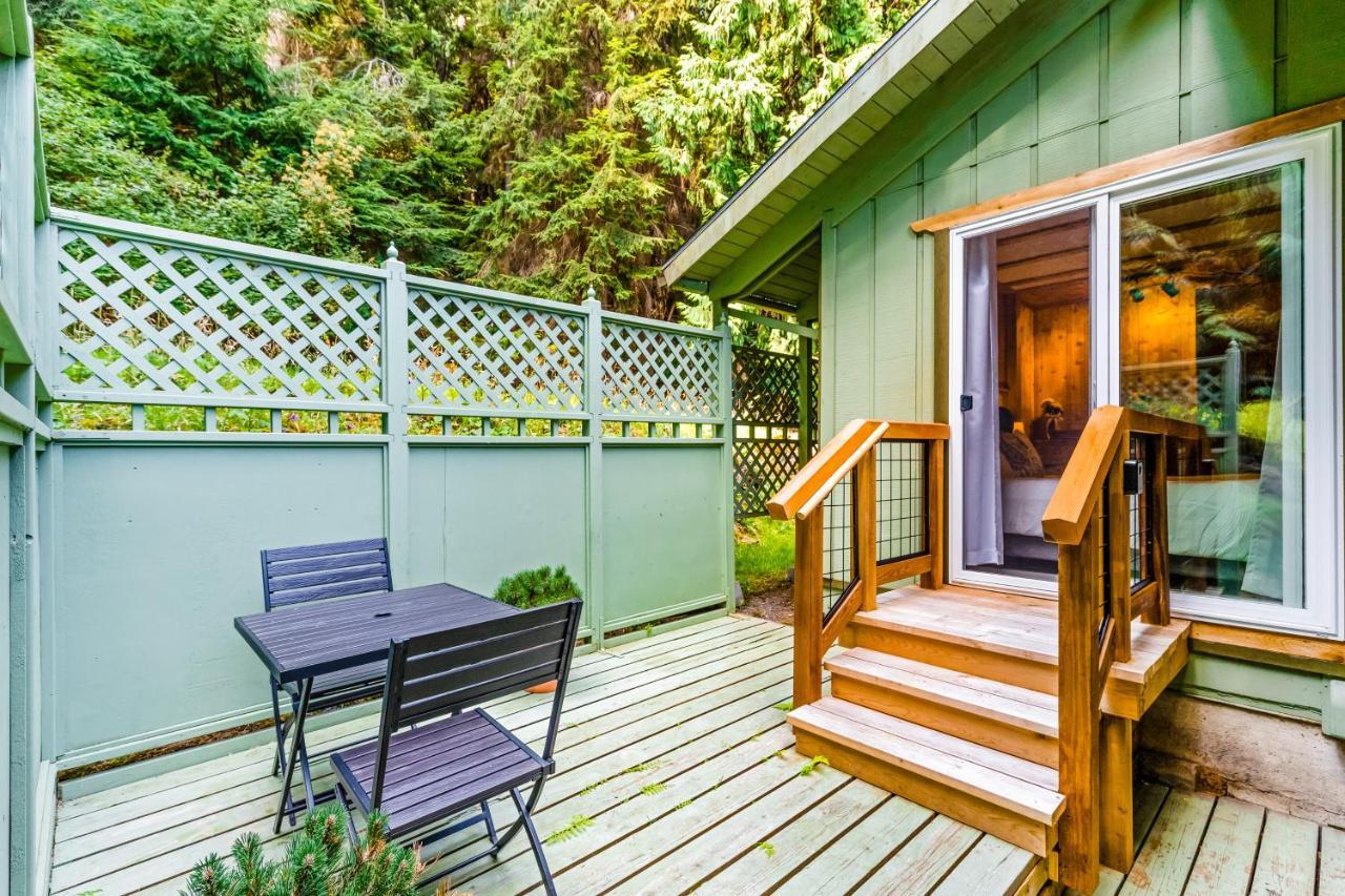 Tall Cedars Cabin By The Water Eastsound Exteriör bild