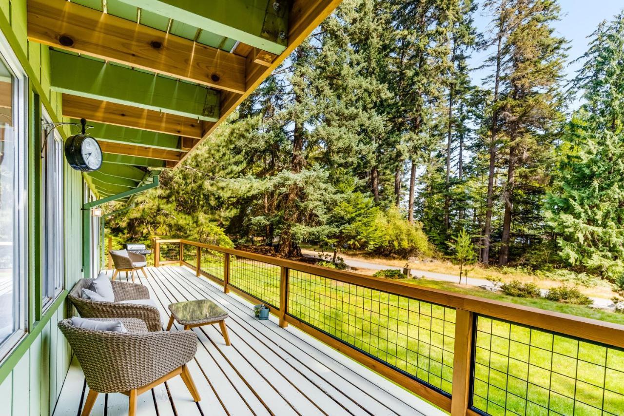 Tall Cedars Cabin By The Water Eastsound Exteriör bild